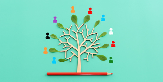 Initiative Eco Soc-AdobeStock_819572098.chapo.jpeg (image of pencils and tree with people figures. human resources, leadership, education concept)