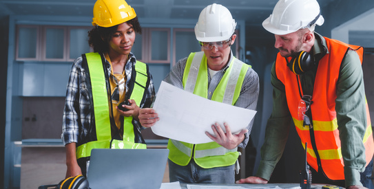 Entreprise générale-chapo.jpeg (Group of multi ethnic engineer construction site worker meeting at workplace, Architects working together at construction site to remodeling home or building.)